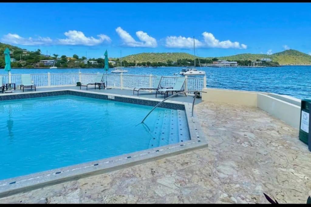 Mermaid Escape - Amazing Views! East End  外观 照片