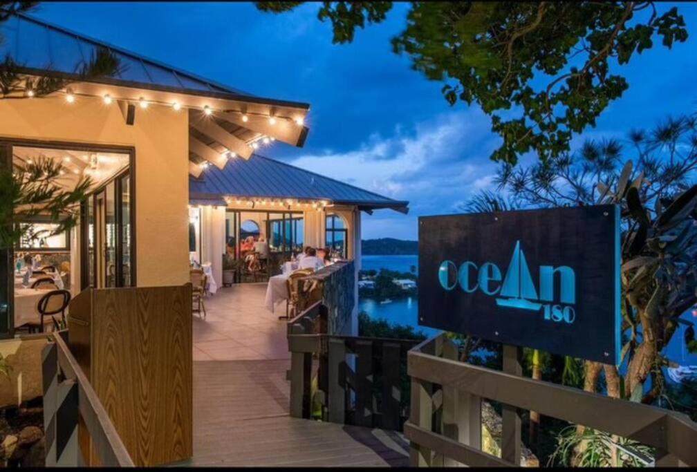 Mermaid Escape - Amazing Views! East End  外观 照片