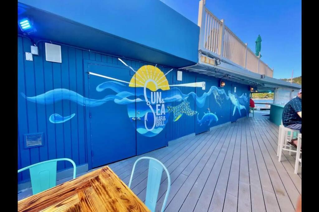 Mermaid Escape - Amazing Views! East End  外观 照片
