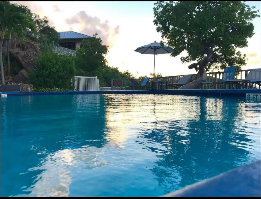 Mermaid Escape - Amazing Views! East End  外观 照片